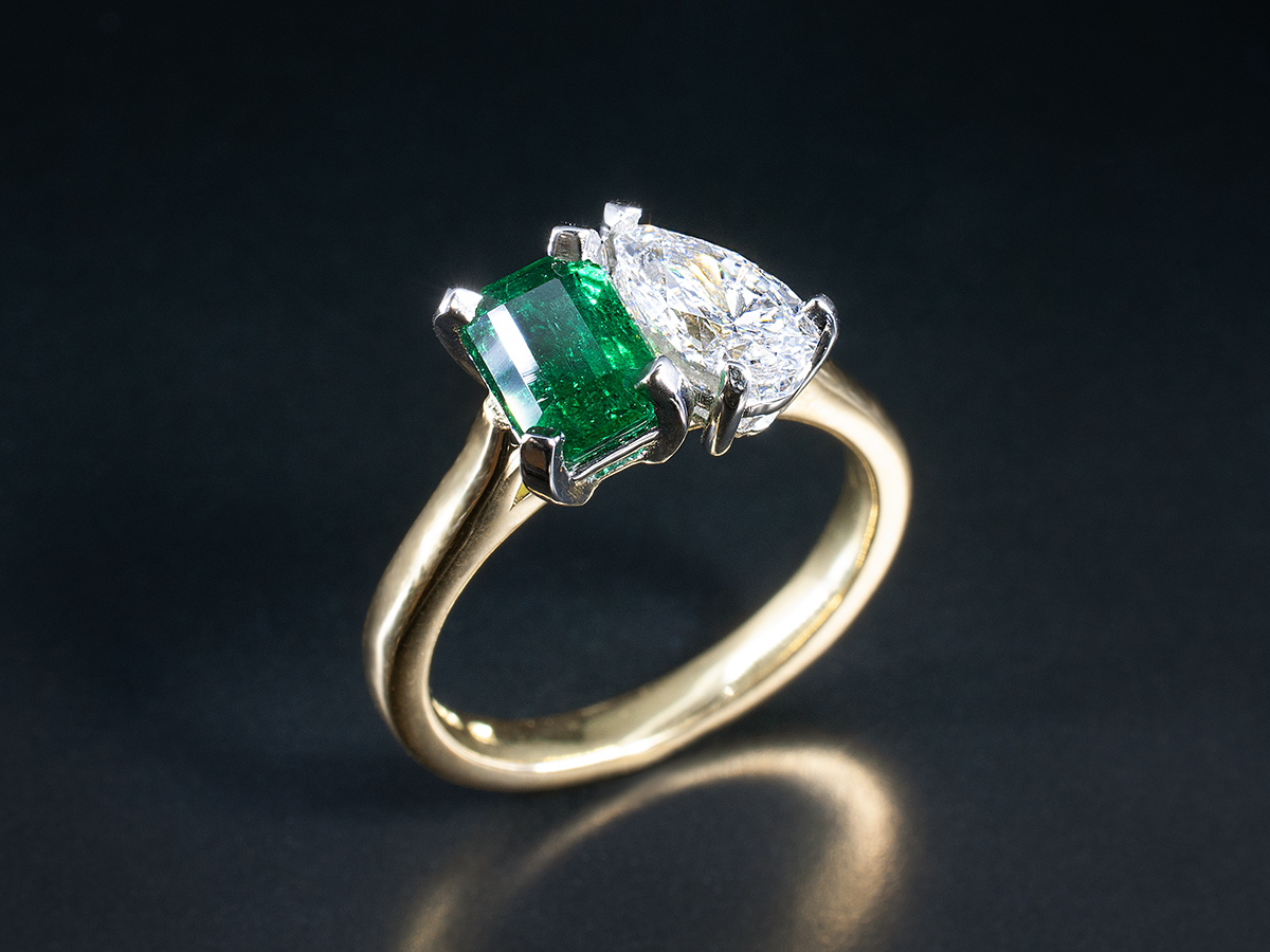 Oval Emerald Diamond Gold Ring With GIA Report | Antique & Estate Jewelry |  Designs in Gold