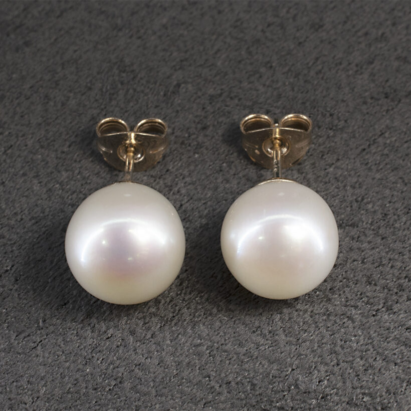 Round White Cultured River Pearl Studded Earrings 8.5-9.0mm with Yellow Gold Fittings