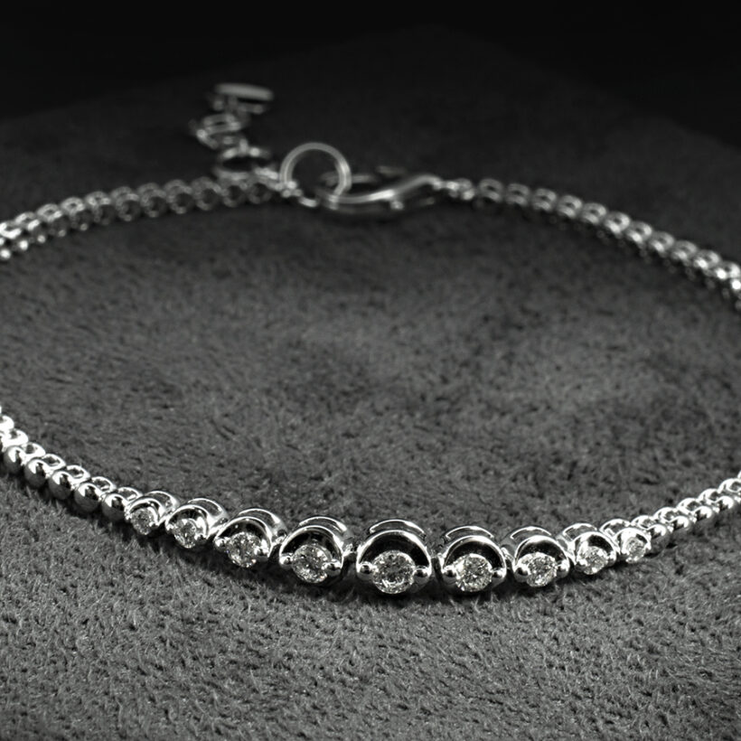 Ladies 18kt White Gold Diamond Set Bracelet, Round Brilliant Cut Diamonds 0.31ct (9)