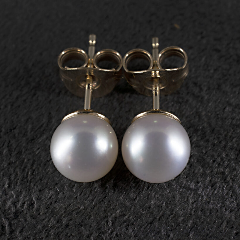 Round White River Cultured Pearl Studded Earrings 5.5-6mm Yellow Gold Fittings