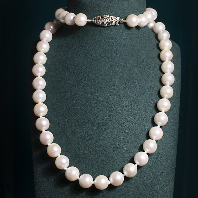 Pearl Strand with Decorative Diamond Set Art Deco Clasp