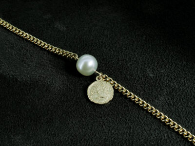 Ladies Yellow Gold Curb Bracelet with Round Freshwater Pearl and Personalised Engraved Charm