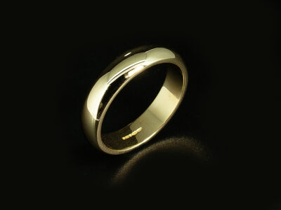 Gents Plain Polished Wedding Ring, 18kt Yellow Gold D Shaped Polished Design